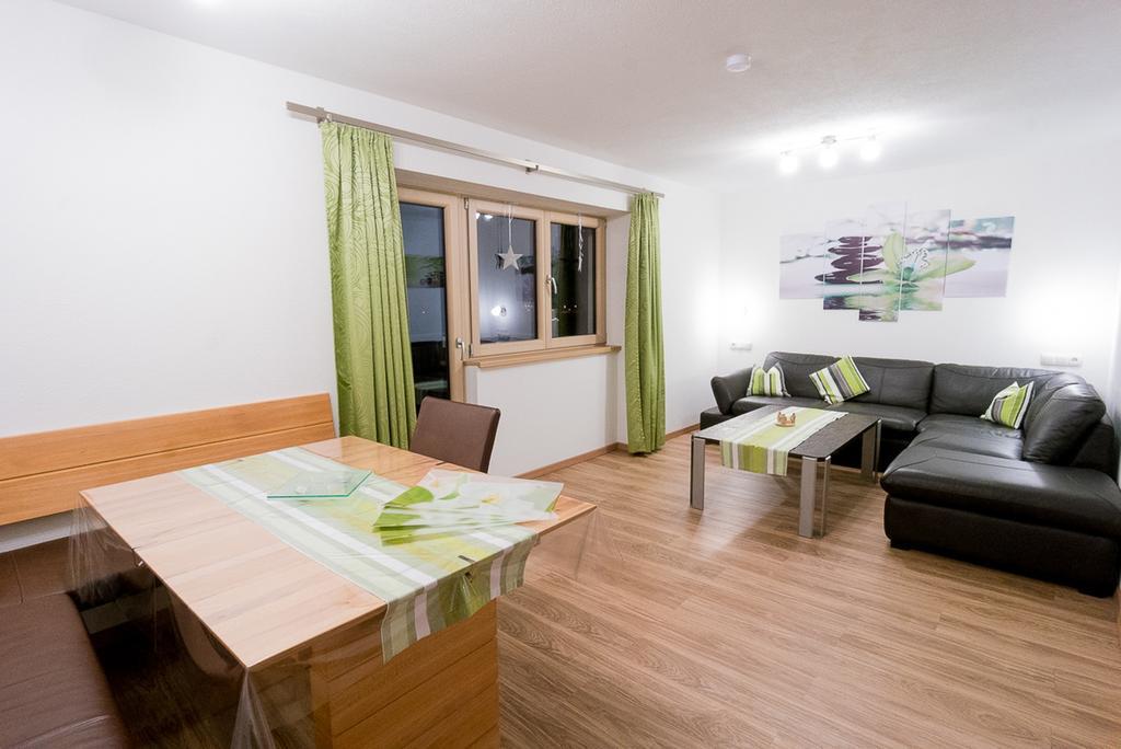 Apartamento Haus Schennach Mayrhofen Habitación foto